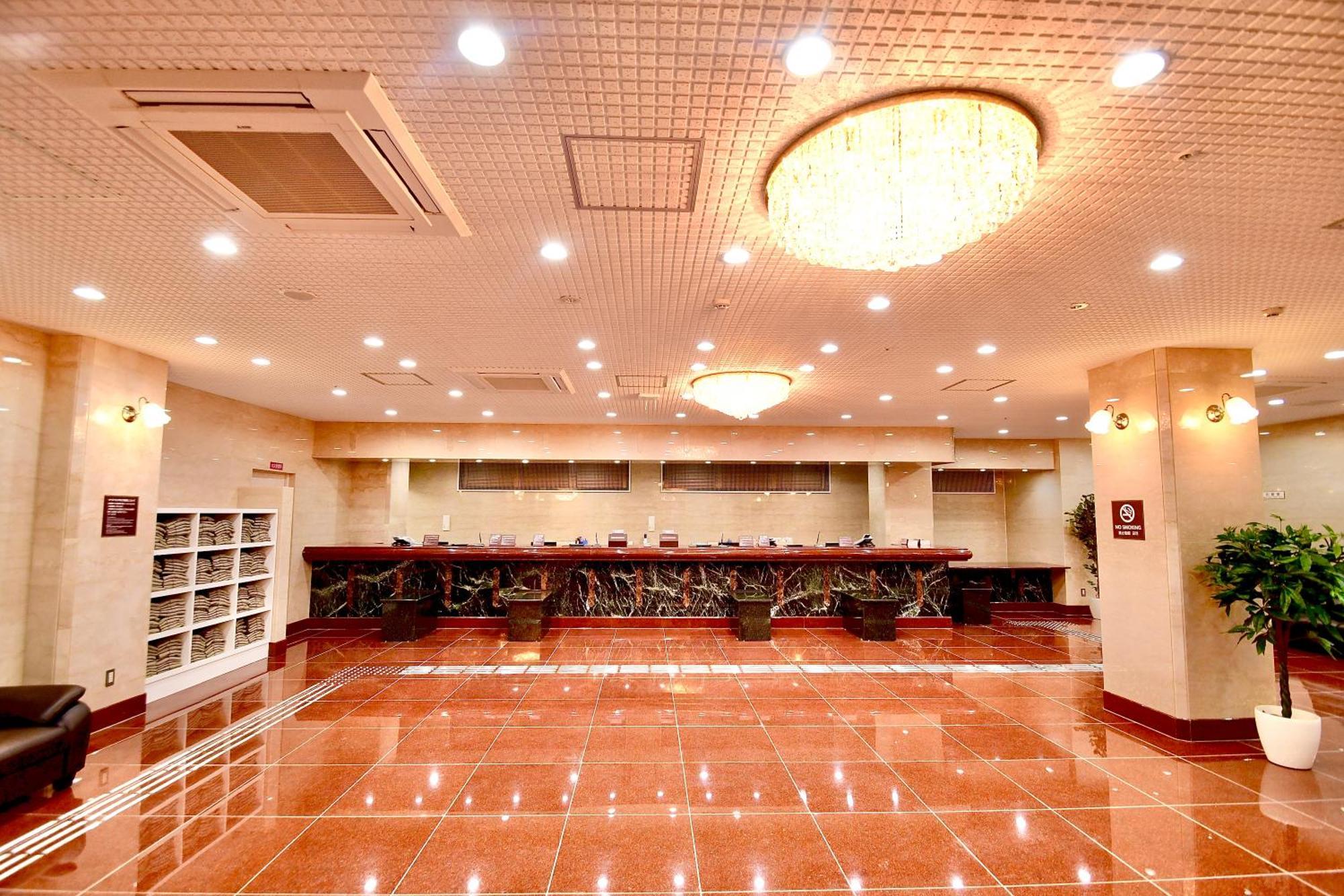 Himeji Ekimae Universal Hotel Minamiguchi Buitenkant foto
