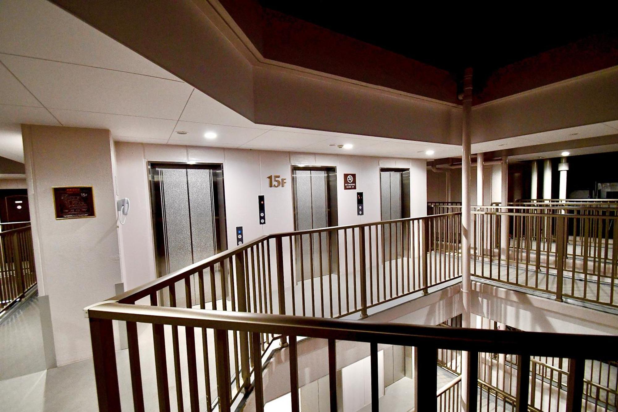 Himeji Ekimae Universal Hotel Minamiguchi Buitenkant foto