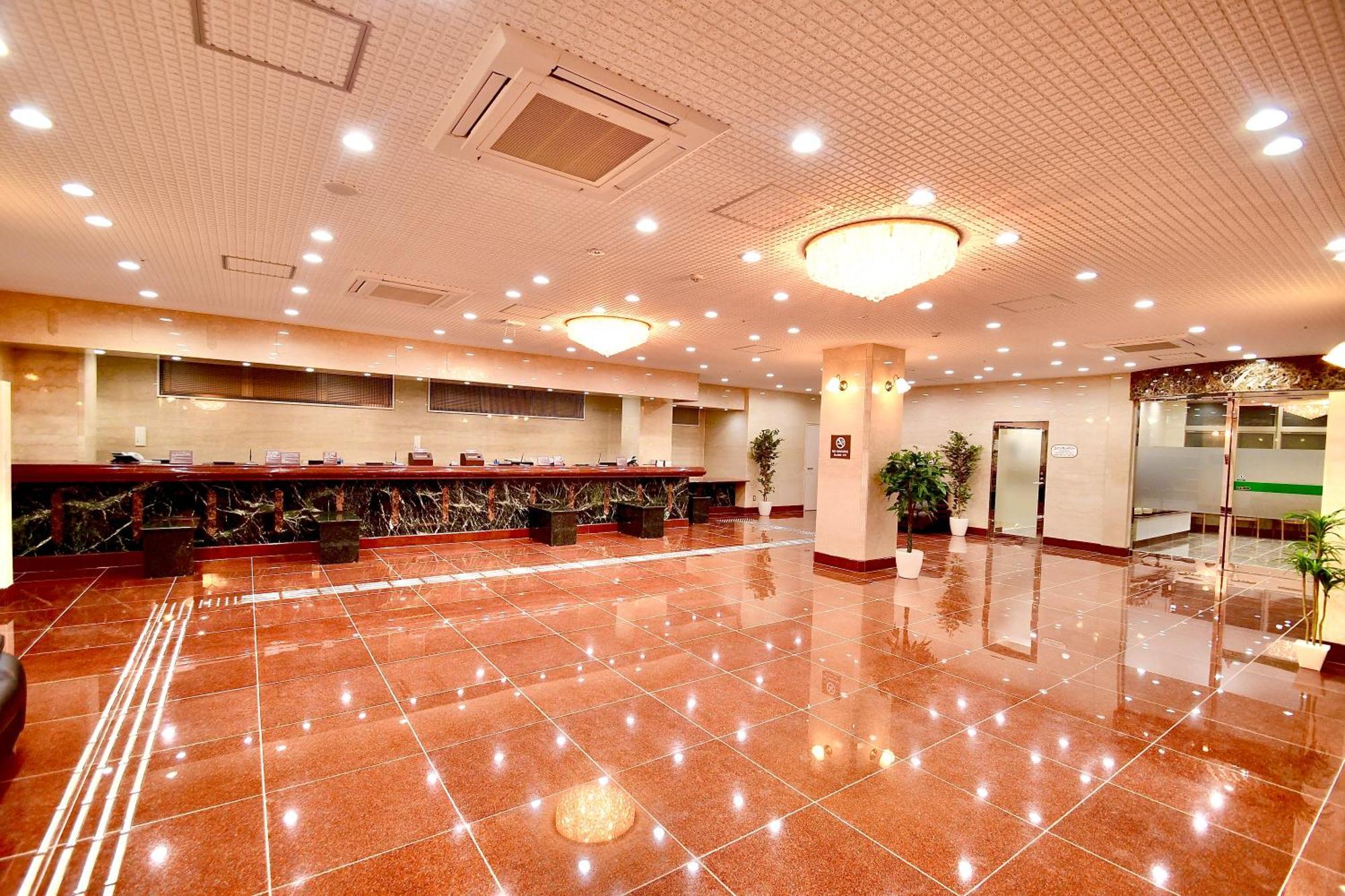 Himeji Ekimae Universal Hotel Minamiguchi Buitenkant foto